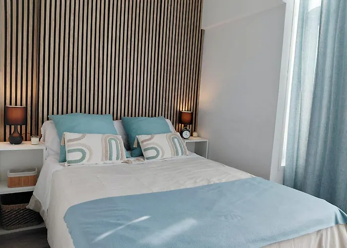 Sunny Corner 아파트 *